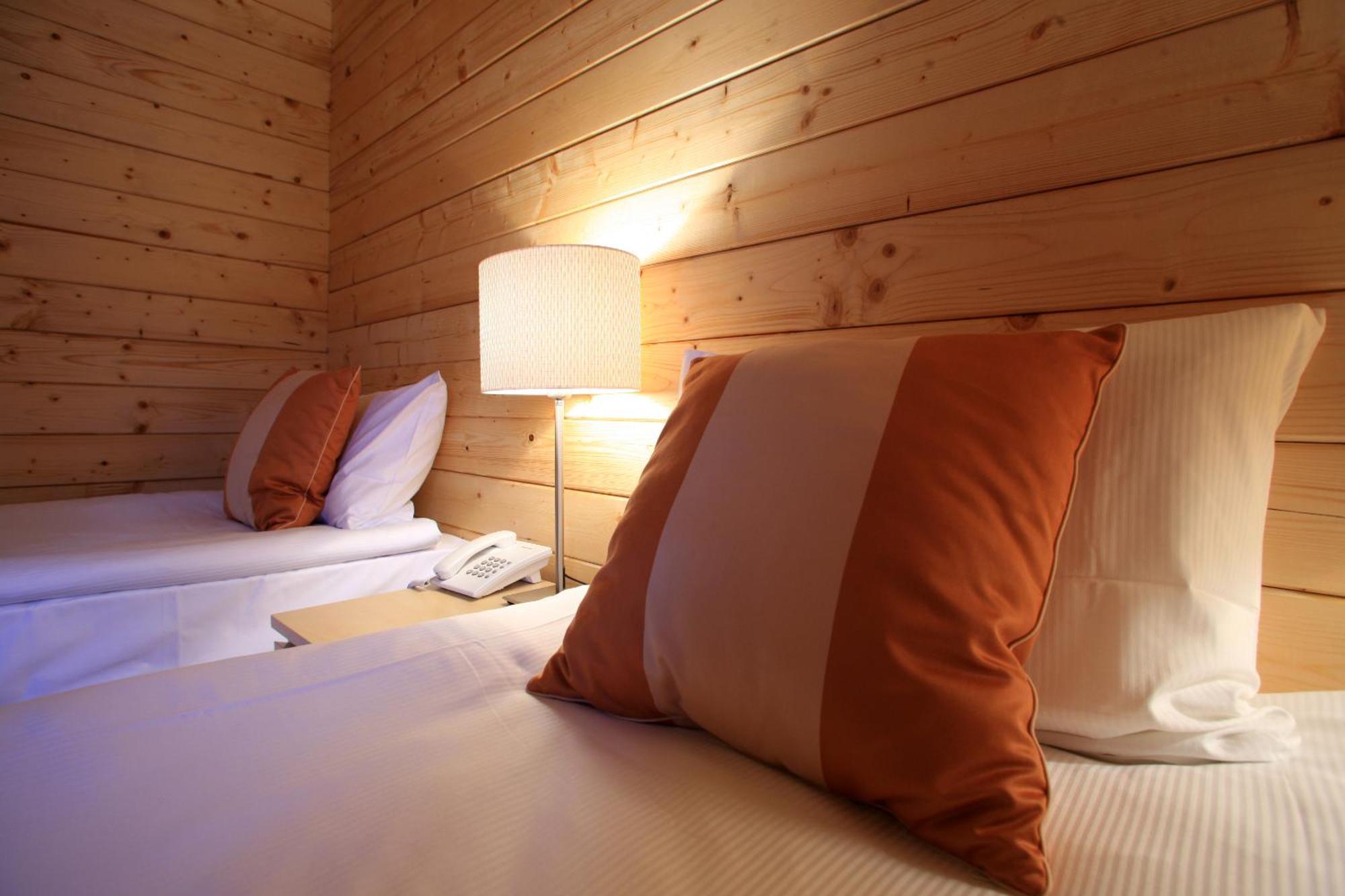 Jablon Lake Resort Pisz Habitación foto