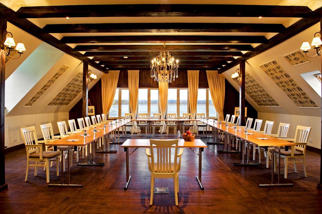 Jablon Lake Resort Pisz Exterior foto