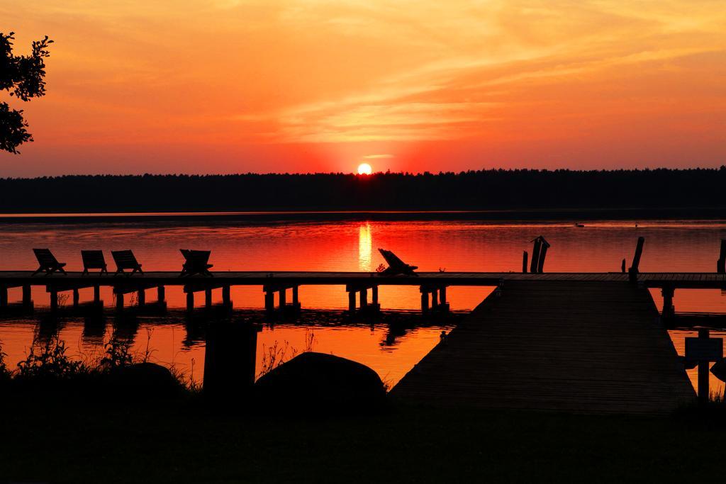 Jablon Lake Resort Pisz Exterior foto