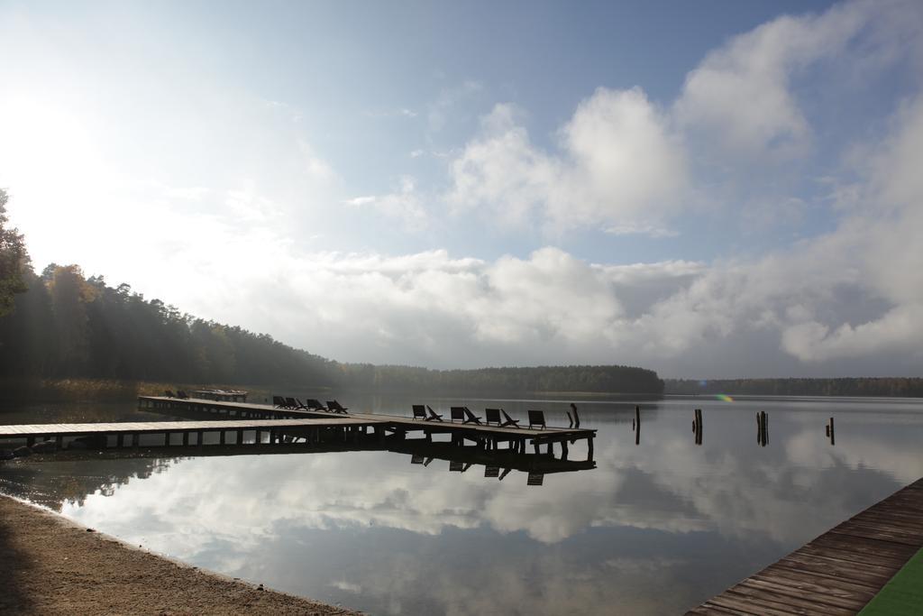Jablon Lake Resort Pisz Exterior foto